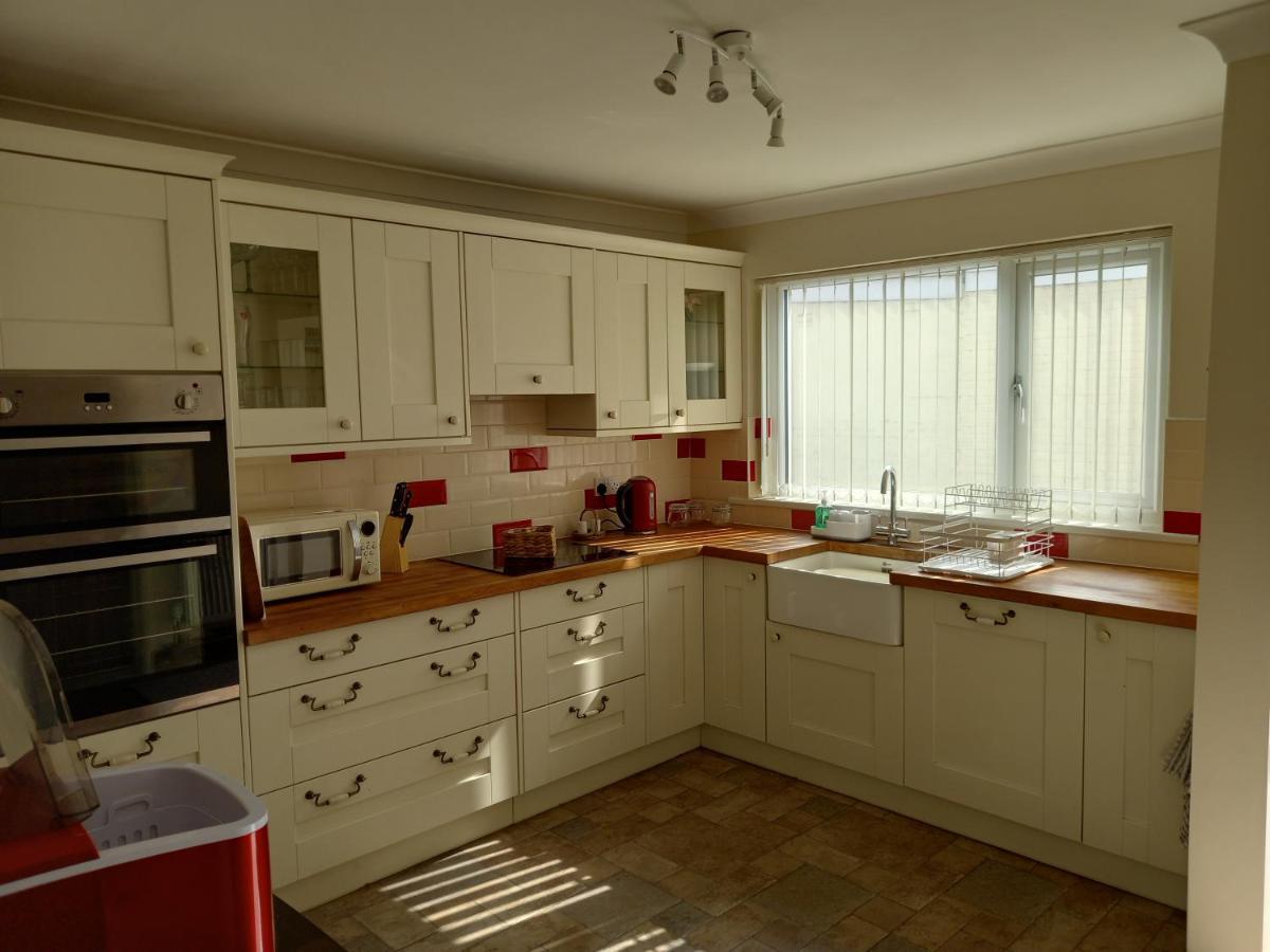 Pet Friendly Beautiful Detached Cottage Close To Spurn Point, Easington And Withersea Kingston upon Hull Zewnętrze zdjęcie