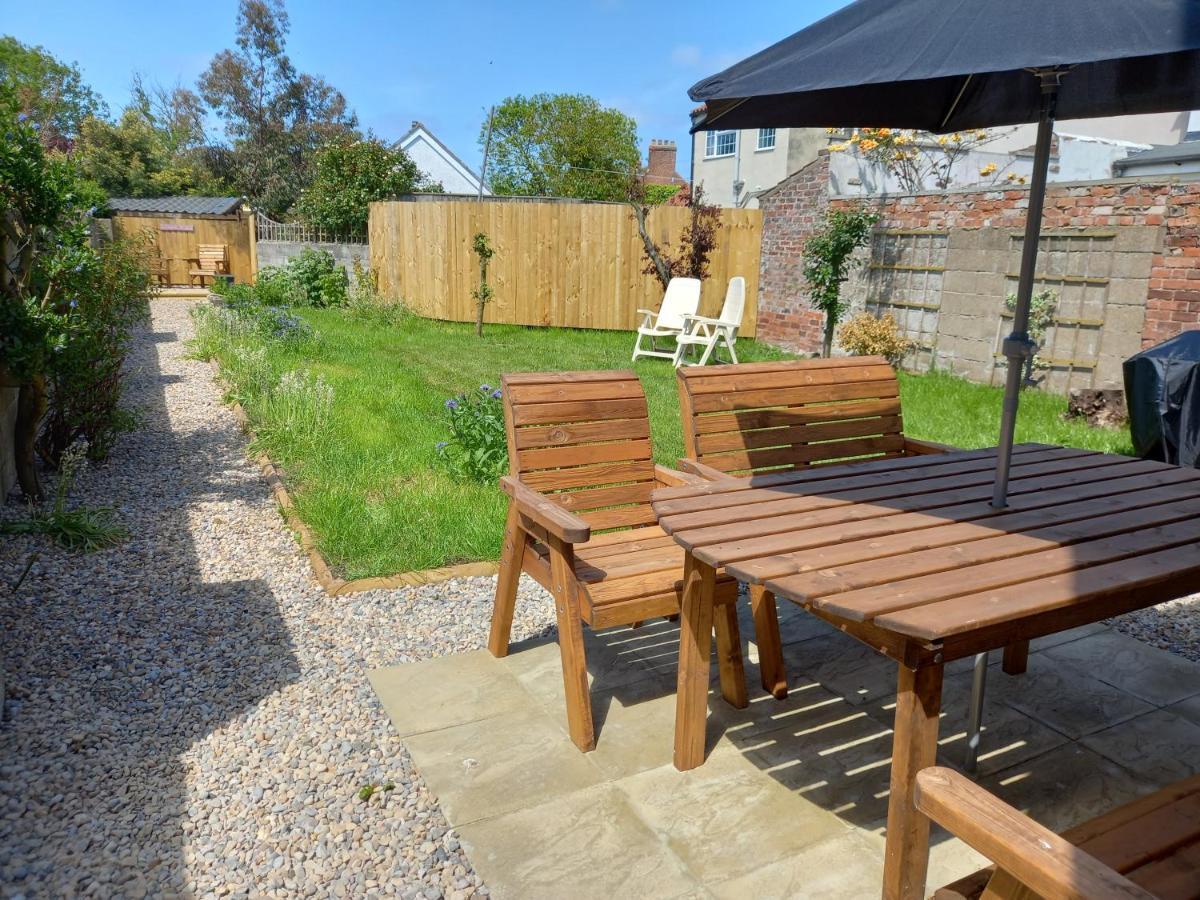 Pet Friendly Beautiful Detached Cottage Close To Spurn Point, Easington And Withersea Kingston upon Hull Zewnętrze zdjęcie